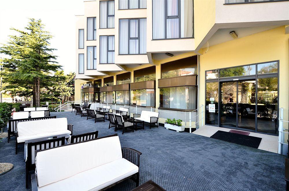 Hotel Fontana Бузет Екстер'єр фото