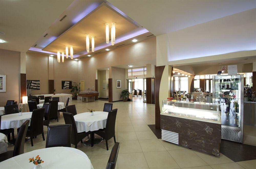 Hotel Fontana Бузет Екстер'єр фото