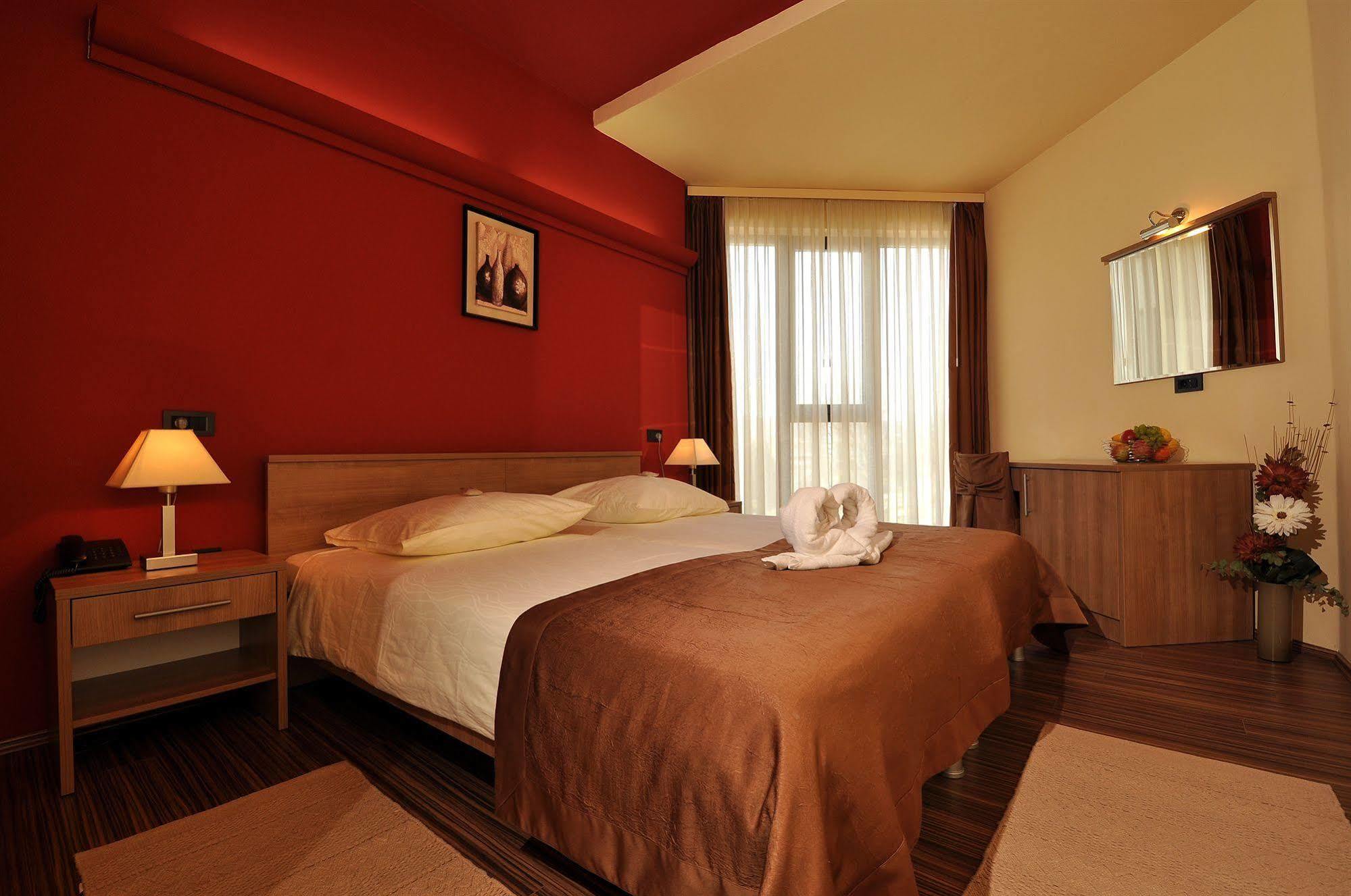 Hotel Fontana Бузет Екстер'єр фото